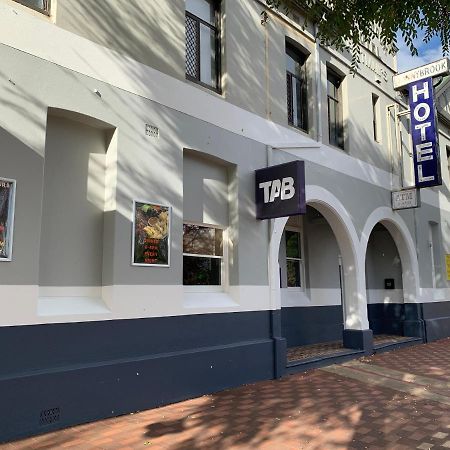 Donnybrook Hotel Wa Екстер'єр фото