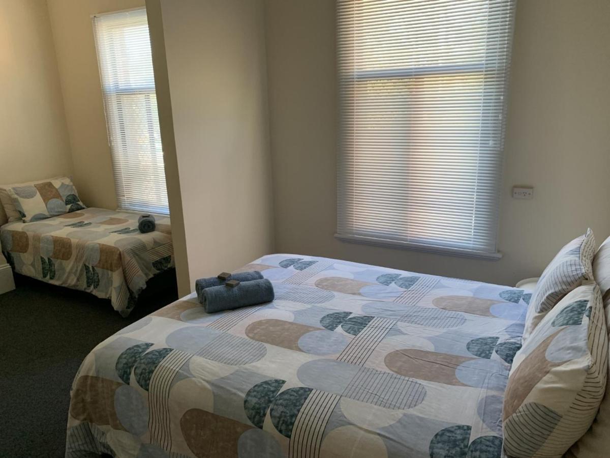 Donnybrook Hotel Wa Екстер'єр фото